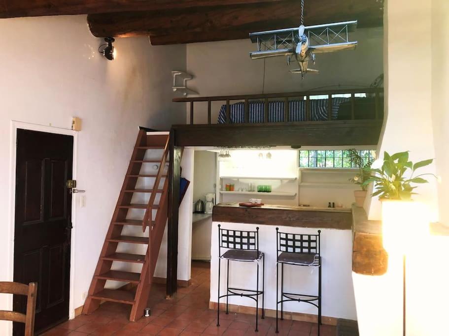 Appartement Avec Deux Chambres Centre Ville Aixois Aix-en-Provence Eksteriør bilde